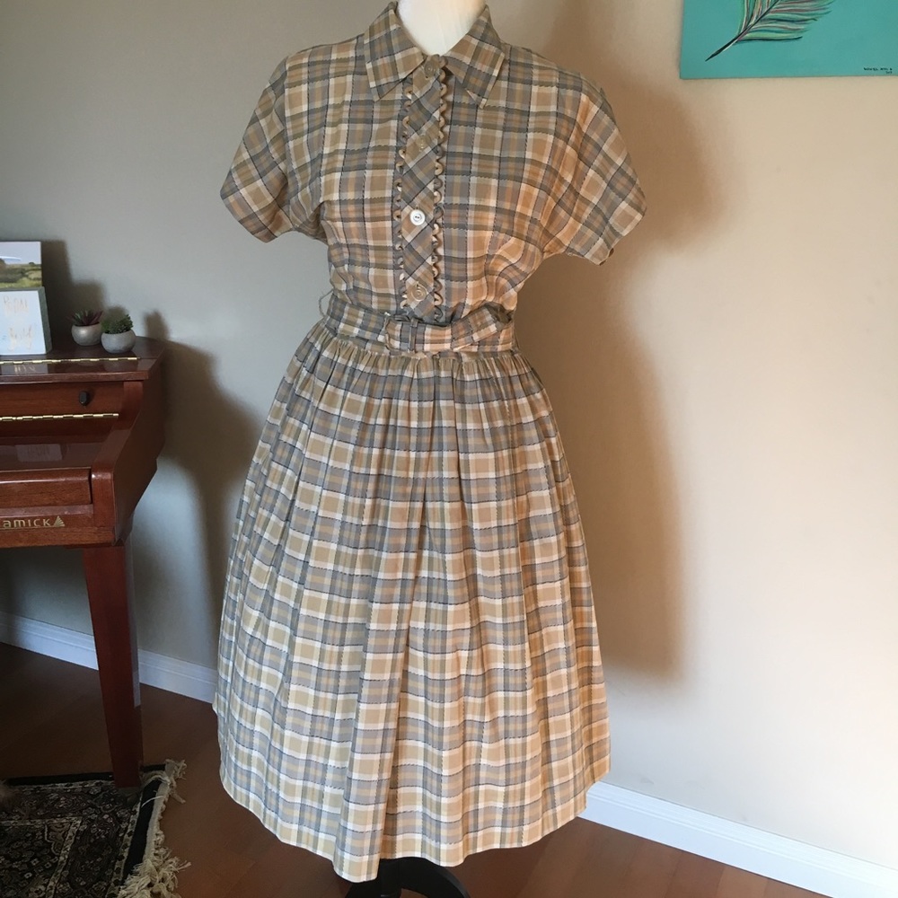 True vintage dress